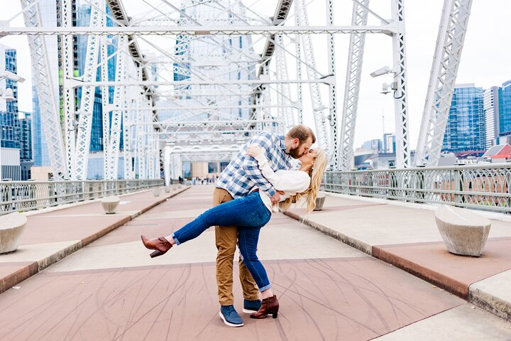 Romantic Couples Photoshoot on the Nashville Riverfront - Photo 1 of 9